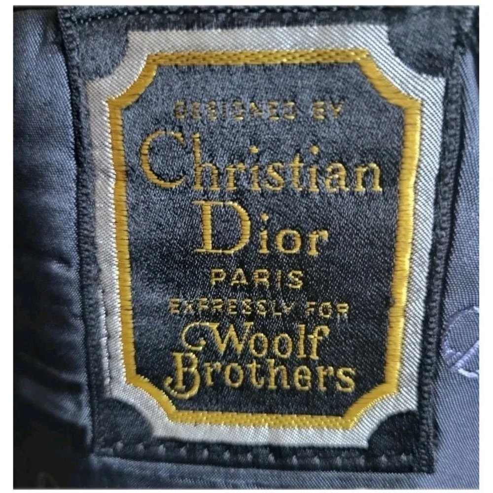 Vintage Christian Dior Woolf Brothers Navy Pinstripe Suit 42R 36x31 Wool 2 buttn
